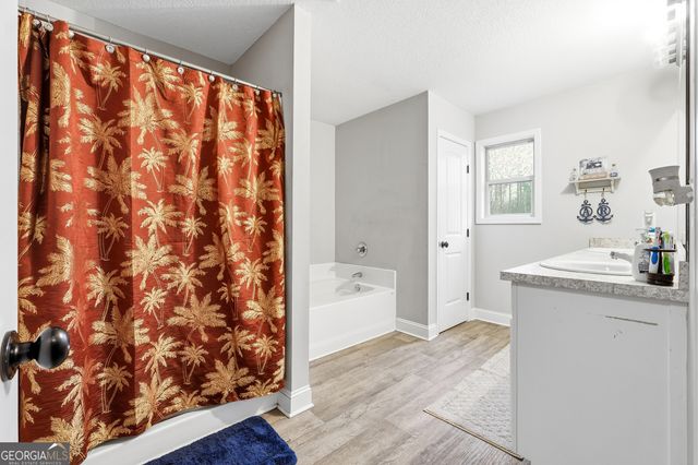 1618 McCannon Morris Road, Hull, GA 30646