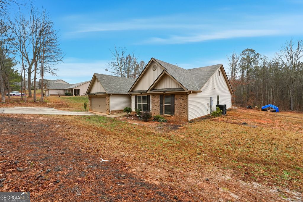 1618 McCannon Morris Road, Hull, GA 30646