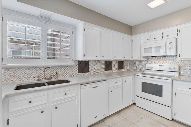 8009 Rebawood Drive, Humble, TX 77346