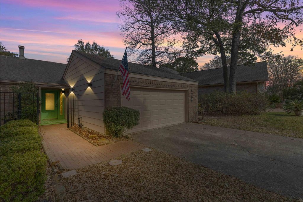 8009 Rebawood Drive, Humble, TX 77346