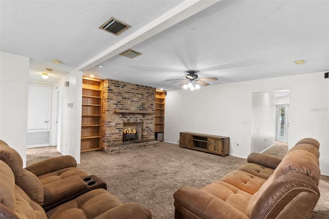 2803 E TRAPNELL ROAD, Plant City, FL 33566