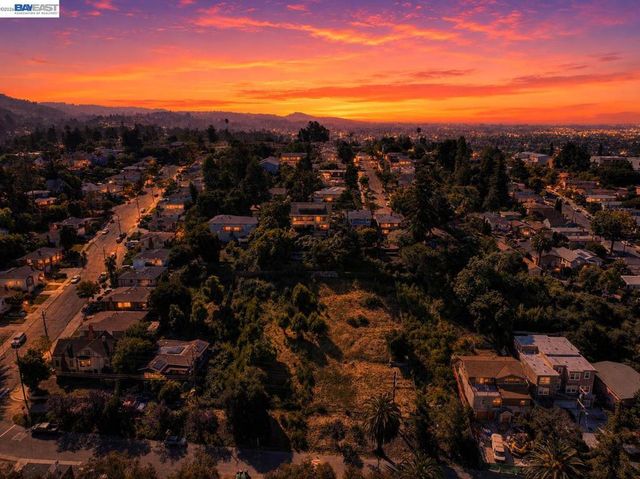 3144 Courtland, Oakland, CA 94619