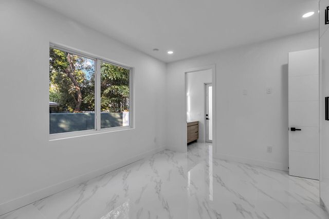 46 Transylvania Avenue, Key Largo, FL 33037