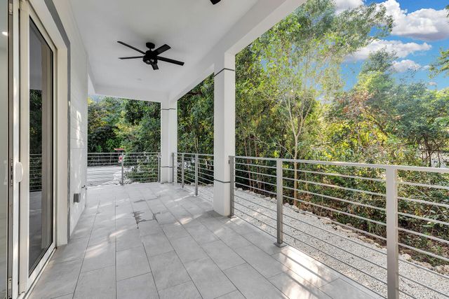 46 Transylvania Avenue, Key Largo, FL 33037