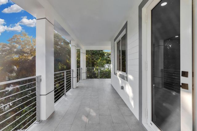 46 Transylvania Avenue, Key Largo, FL 33037