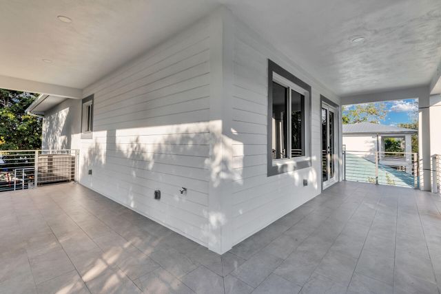 46 Transylvania Avenue, Key Largo, FL 33037