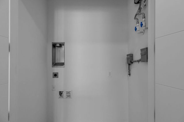 46 Transylvania Avenue, Key Largo, FL 33037