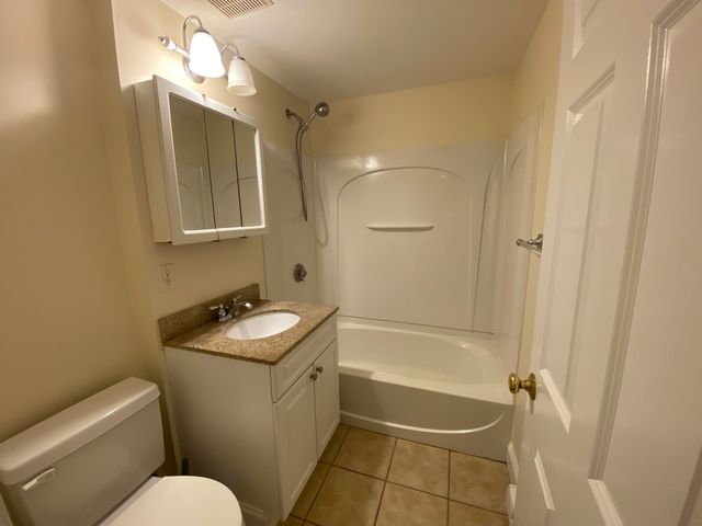 14 Wampus Ave 21, Acton, MA 01720