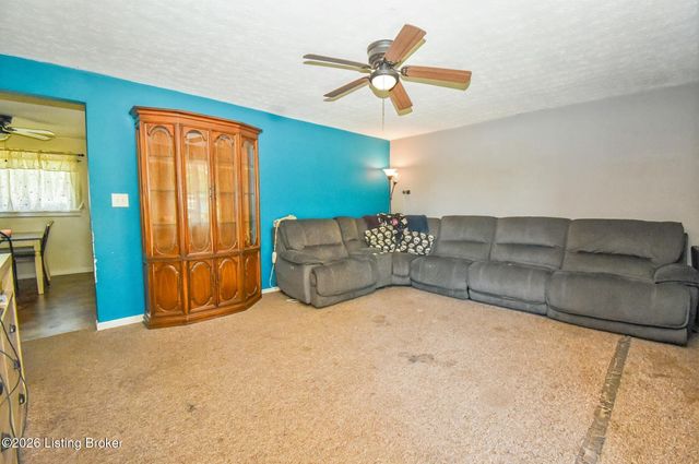 5809 Maryman Rd, Louisville, KY 40258