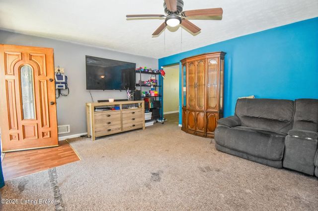 5809 Maryman Rd, Louisville, KY 40258