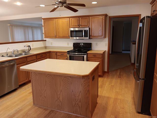 2402 Redspire Boulevard, Goshen, IN 46526