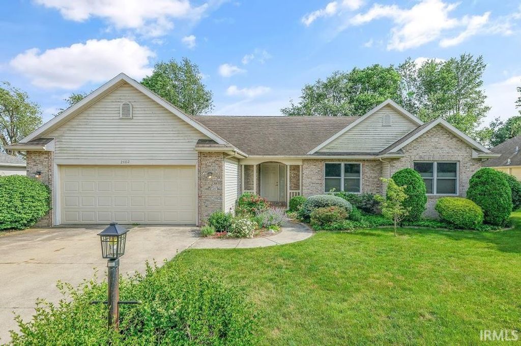 2402 Redspire Boulevard, Goshen, IN 46526