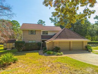 5630 Ahuawa Place, Diamondhead, MS 39525