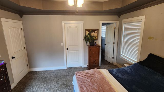 1019 E Daniels Street, Aurora, MO 65605