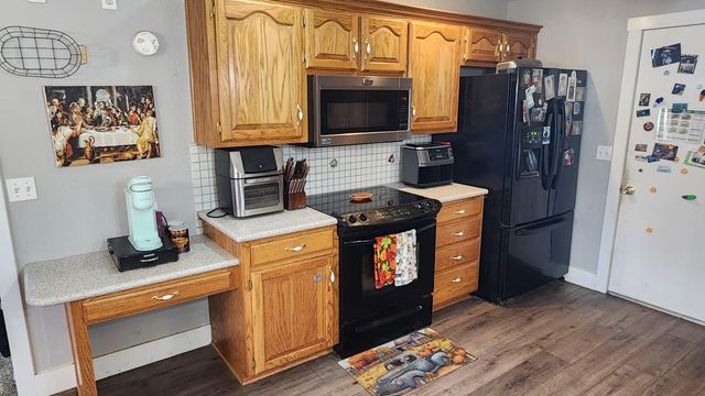 1019 E Daniels Street, Aurora, MO 65605