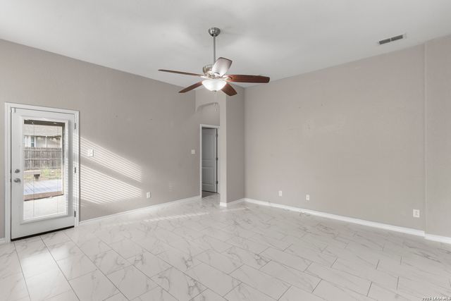 10421 Macarthur, Converse, TX 78109