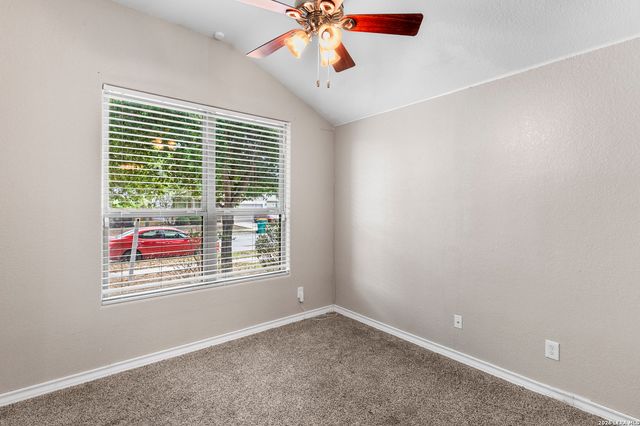 10421 Macarthur, Converse, TX 78109
