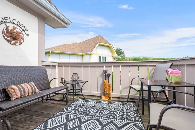 19 Saint Moritz Drive 201, Palos Park, IL 60464