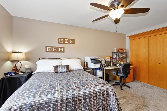 19 Saint Moritz Drive 201, Palos Park, IL 60464