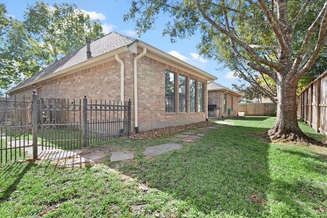 6119 Peachtree Hill Court, Kingwood, TX 77345