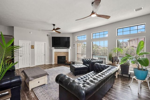 2023 Sedona Drive, League City, TX 77573