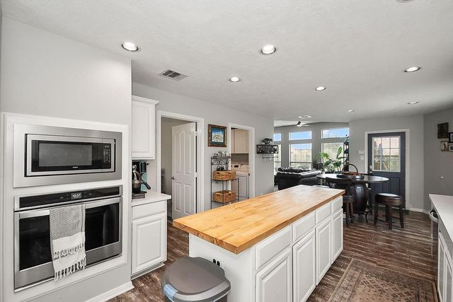 2023 Sedona Drive, League City, TX 77573