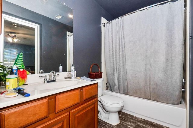 2023 Sedona Drive, League City, TX 77573