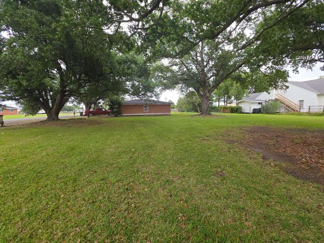 16516 West Main Street, Cut Off, LA 70345