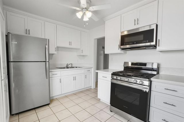 165 20th Street, San Diego, CA 92102