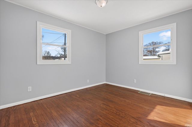 2523 Milburn Boulevard, Mishawaka, IN 46544