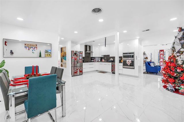 13216 FOREST HILLS DRIVE, Tampa, FL 33612