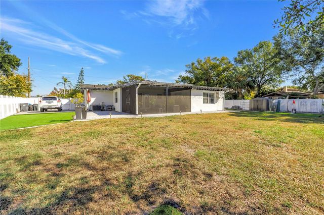 13216 FOREST HILLS DRIVE, Tampa, FL 33612