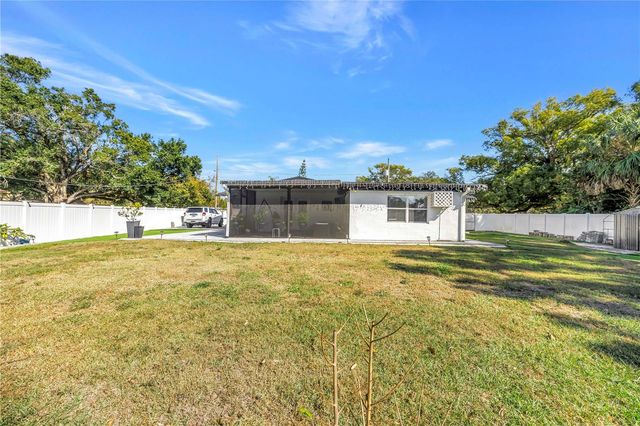 13216 FOREST HILLS DRIVE, Tampa, FL 33612