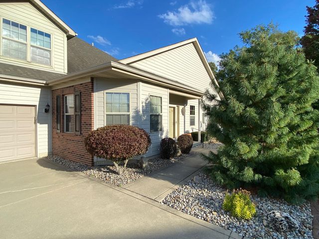 2804 Beauty Creek Run, Valparaiso, IN 46385