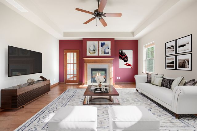 2804 Beauty Creek Run, Valparaiso, IN 46385