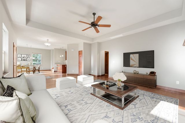 2804 Beauty Creek Run, Valparaiso, IN 46385