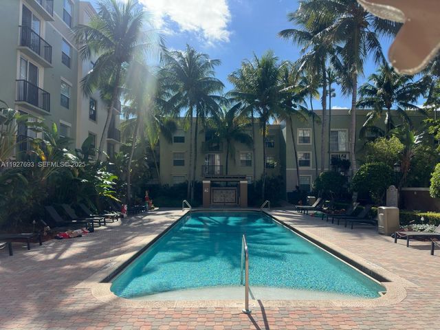 1919 Van Buren St 118A, Hollywood, FL 33020