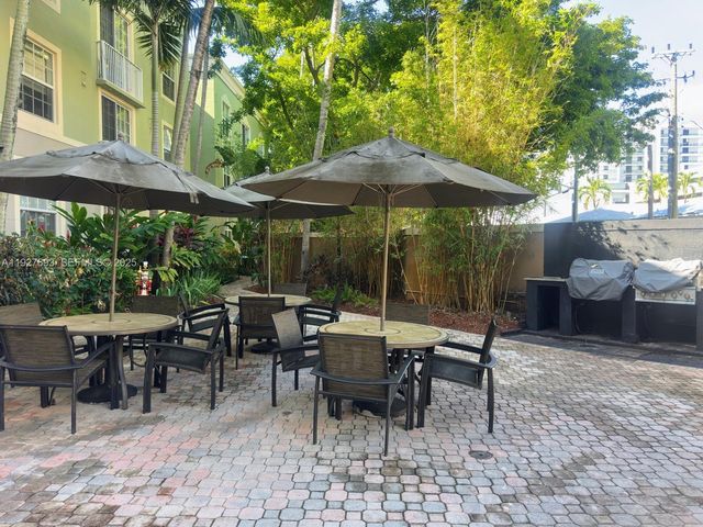 1919 Van Buren St 118A, Hollywood, FL 33020