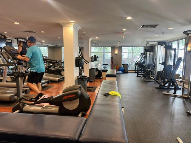 1919 Van Buren St 118A, Hollywood, FL 33020