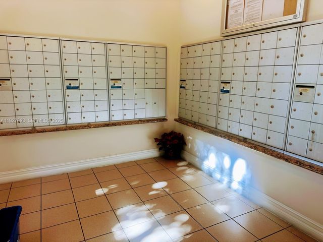 1919 Van Buren St 118A, Hollywood, FL 33020