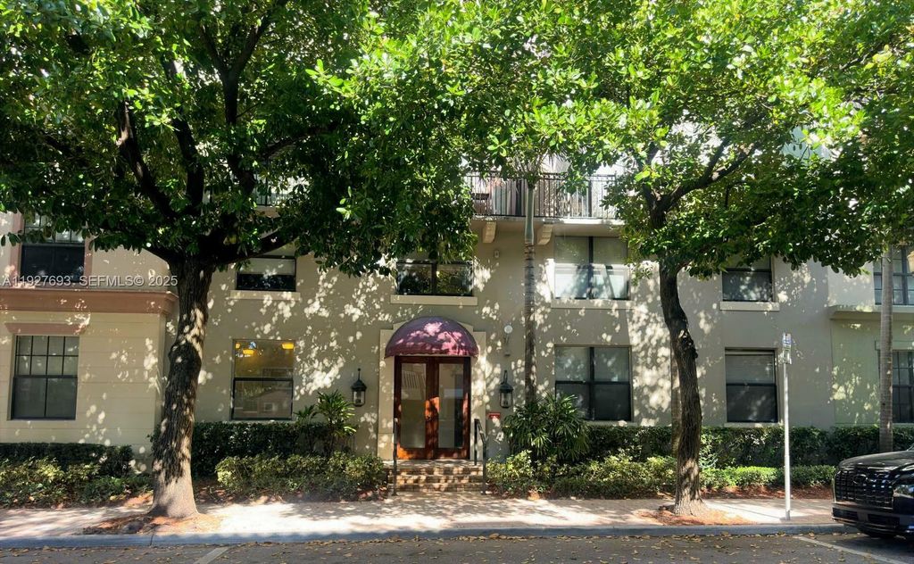 1919 Van Buren St 118A, Hollywood, FL 33020