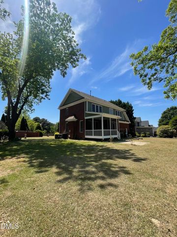 2400 Stewart Street, Fuquay Varina, NC 27526