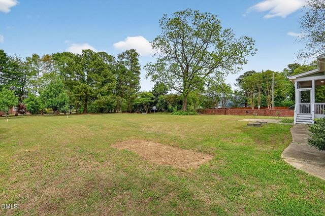 2400 Stewart Street, Fuquay Varina, NC 27526