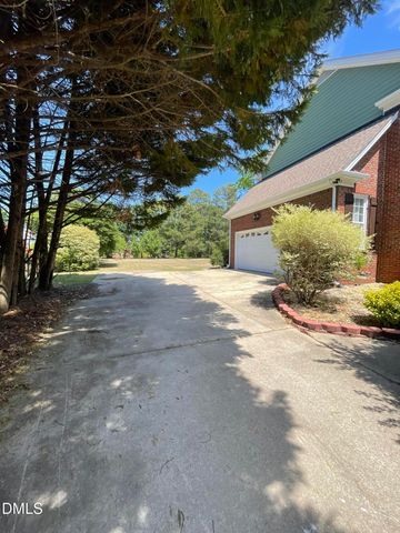 2400 Stewart Street, Fuquay Varina, NC 27526