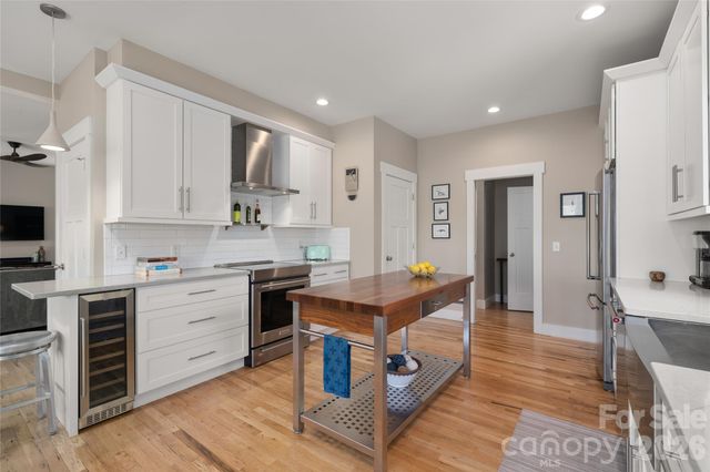24 Acadia Drive, Asheville, NC 28806