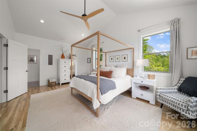 24 Acadia Drive, Asheville, NC 28806