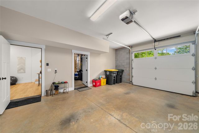 24 Acadia Drive, Asheville, NC 28806