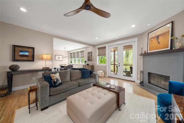 24 Acadia Drive, Asheville, NC 28806