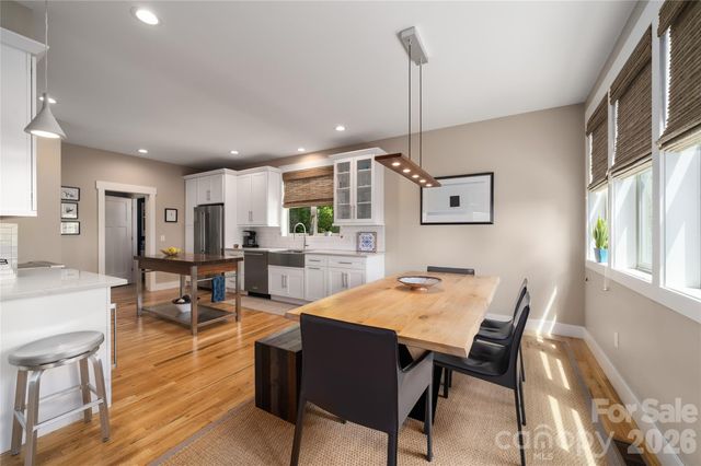 24 Acadia Drive, Asheville, NC 28806