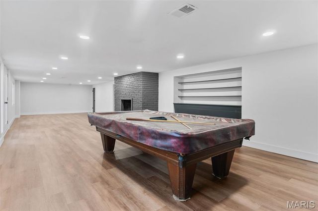 26 Castle Drive, Florissant, MO 63034